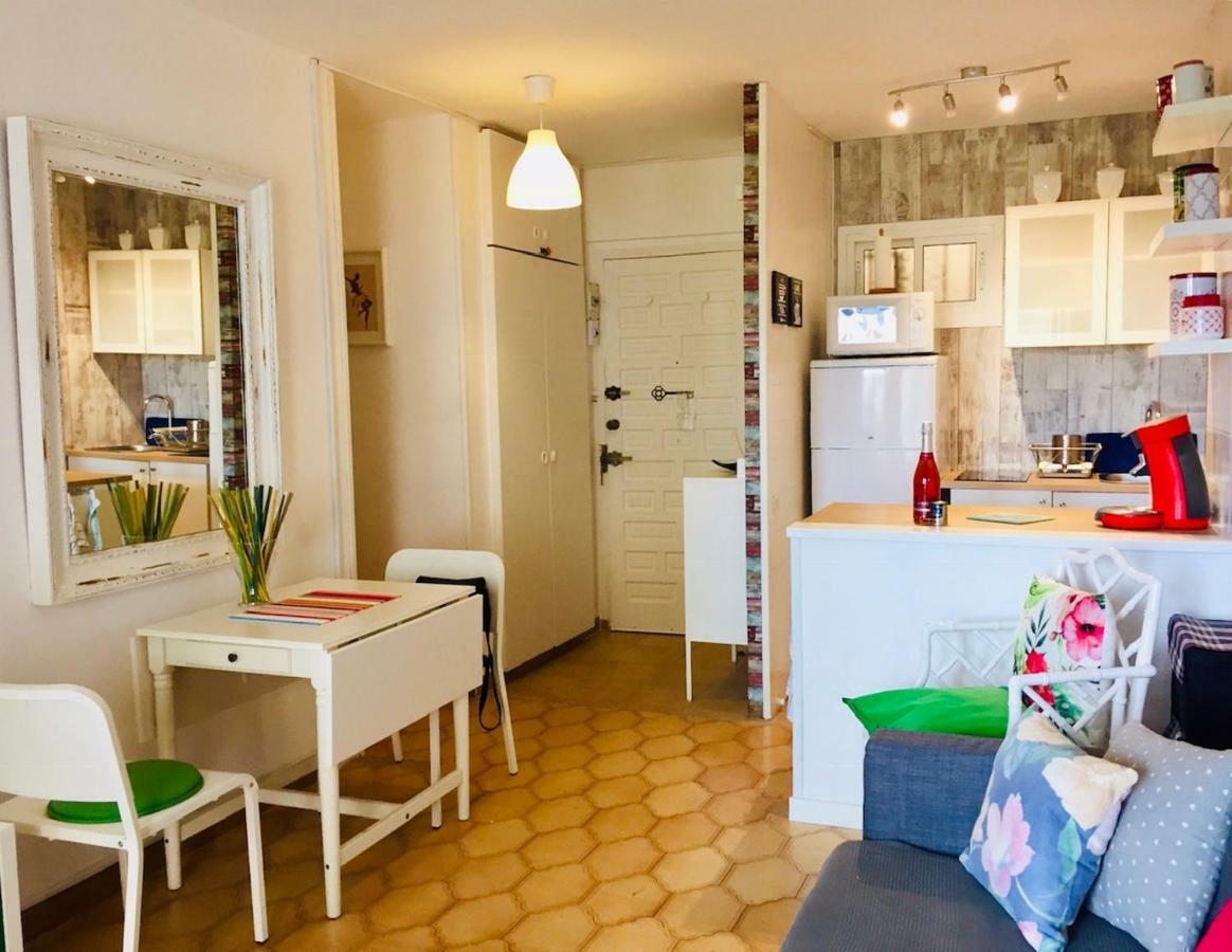 Agata Apartment เบนัลมาเดนา ภายนอก รูปภาพ